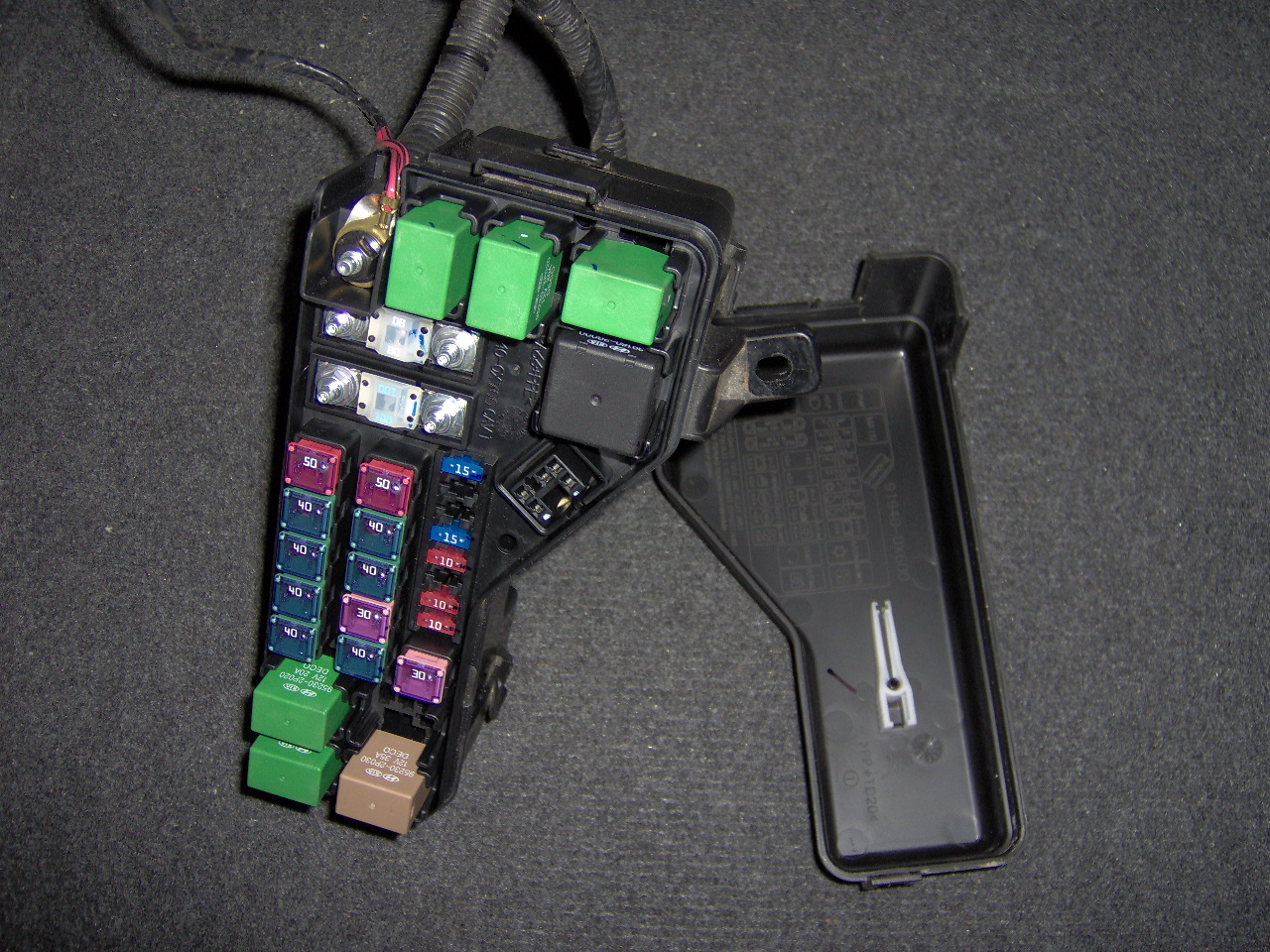 [EGU] Hyundaii10FUSE BOX ENGINE COMPARTMENTEZ 07/2012 used eBay